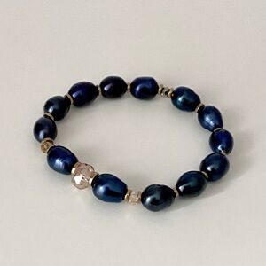 Deep Blue Freshwater Pearls Bracelet